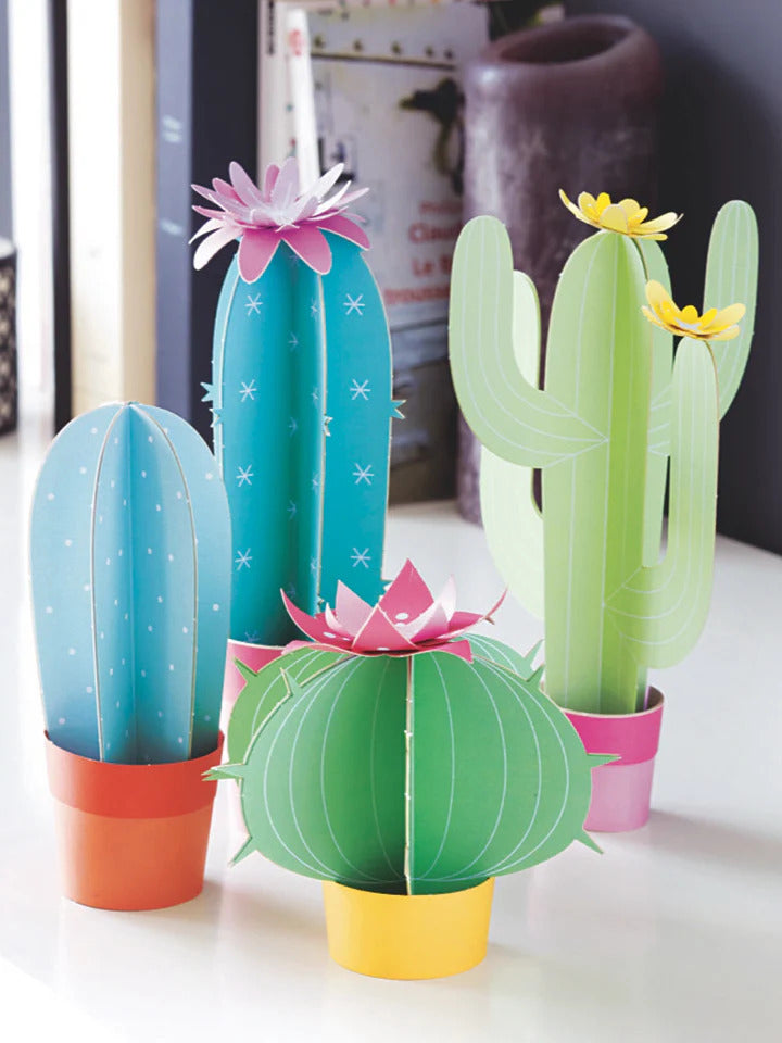 Kit to create 4 paper cacti 