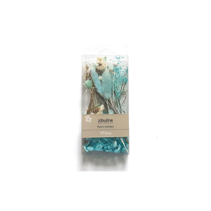 Natural dried flowers - turquoise monochrome 